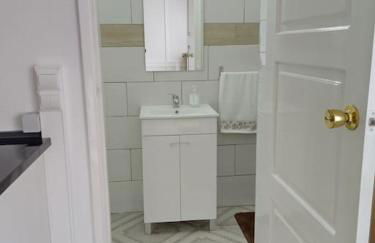 Rua de Baixo Apartments - Photo 14