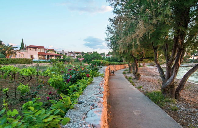 Authentic Villa With Pool on the Island of Brac, Near the Beach - Foto 16