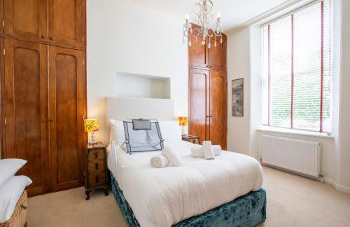 Stunning Apartment in Victorian Villa with Garden - Photo 20