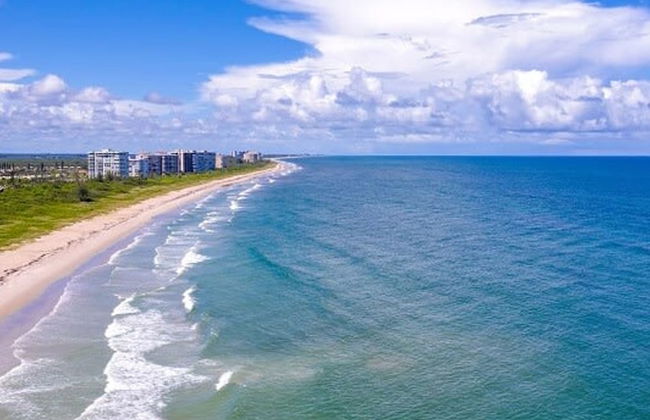 Sandy Shores 2BR Beach Getaway and Surf Spot - Photo 14