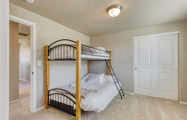 Old Mill Getaway by Avantstay Private Backyard w/ Hot Tub - Foto 24