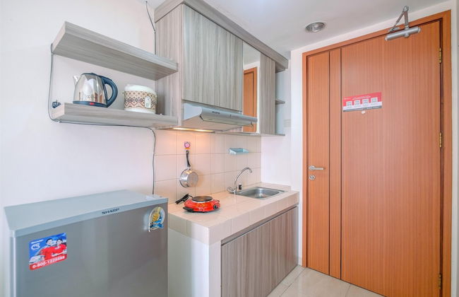 Comfy and Simply Studio Apartment at Margonda Residences 3 - Photo 6