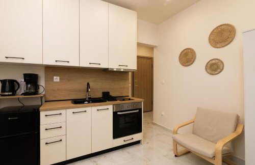 Almond Jacuzzi Suites - Private Jacuzzi - Self Check-In - Free & Easy Street Parking - Foto 25