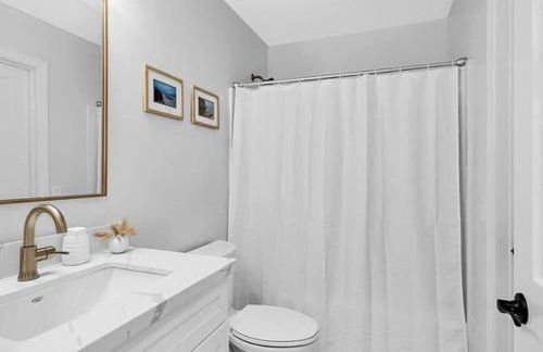 The Quaint Cardiff Hideaway with Pak N Play - Foto 11