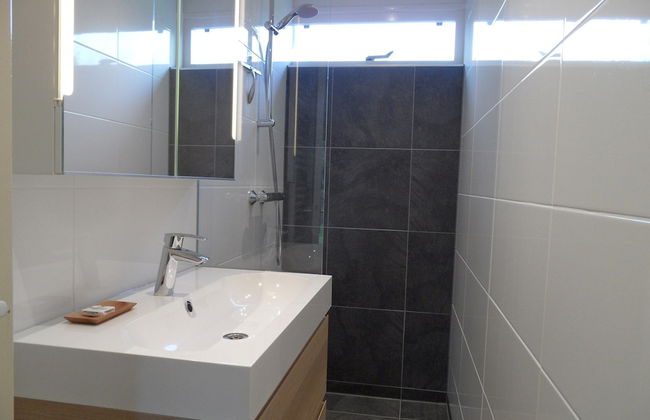 Cozy Holiday Home with Hot Tub in Lauwersoog by Lake - Foto 15