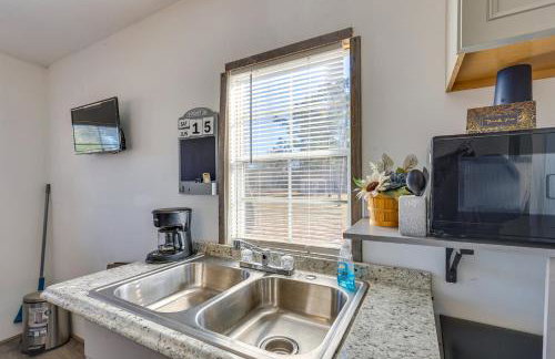 Quaint Couples Retreat in Rural Overton - Foto 13