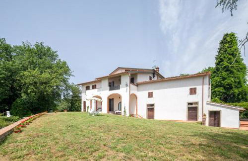 Exclusive 1970s villa with pool and garden by VacaVilla - Foto 4