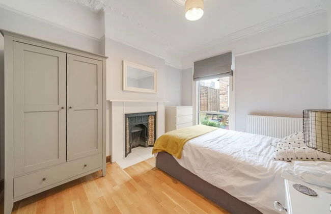 Charming Spacious 2-bed Apartment in London - Foto 2
