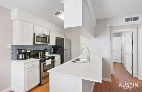 Cook and Gather Around in a Fully Equipped Apartment - Foto 4