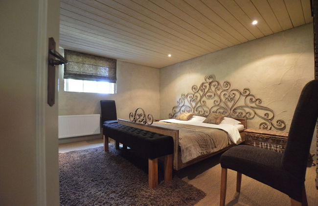 Grand Holiday Home in Alphen with Sauna & Hot Tub - Photo 19