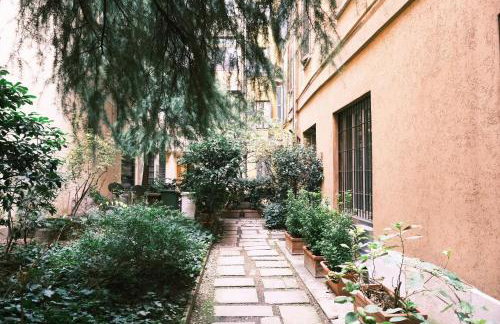 ComeCasa Duomo Exclusive 2 Bedrooms Apartment - Photo 28