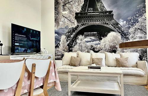 PARIS CITY-Le Raincy - Facing station - 4 to 8 Pers - Foto 5