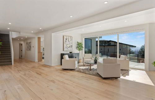 Exclusive Resort Escape - Heated Pool, Spa & Pickleball - Foto 36