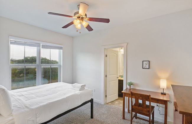 Texas State Sanctuary With Massive Pool Oasis - Foto 6