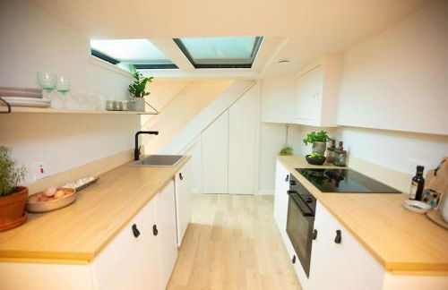 Chorlton Stylish Studio & Roof Terrace Apartments - Foto 5