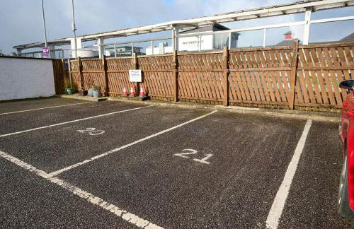 Stunning Sea Views - 3BD & Free Parking - Foto 27