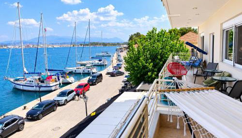 AB Preveza Apartments-15 Meters Over the Sea Attic & Alexander's the Great Executive Suite - Photo 4