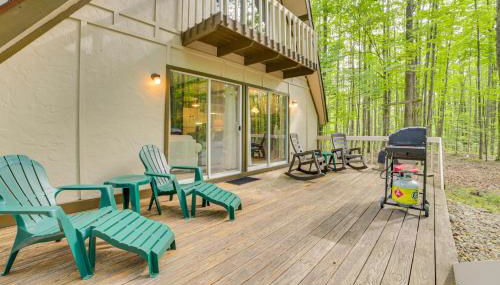 Lake Access Cabin with Deck, Fire Pit and Grill! - Foto 3