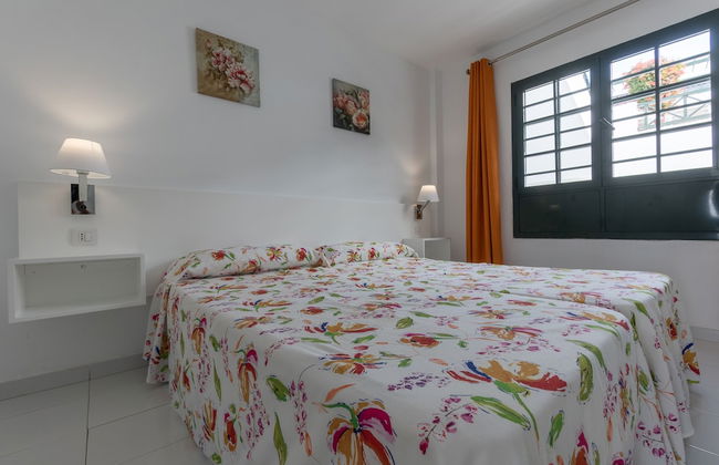 Apartamentos La Moraña - Foto 13