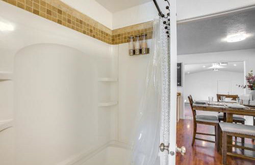 Spirit Lake Home with Fenced Yard 1 Mi to Water! - Foto 19