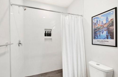 Spacious Center City 3BR 4BA with Arcade - Sleeps 8 - Foto 37