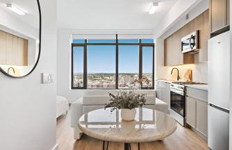 Posh Studio with Luxe Amenities in Prime Location! - Photo 36