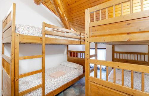 8 Posti letto con Wifi Free, Netflix vicino al Lago di tenno - Foto 10