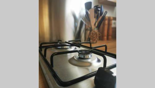 Studio BoHÈME, Parking, proche Aéroport, MEETT & Airbus - Foto 5, stove