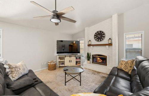 Champions Oasis Home - Near the Stadui2007m withPool & Grill - Photo 14