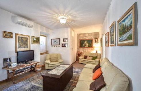 Beautiful Home In Kucice With Wifi - Photo 15