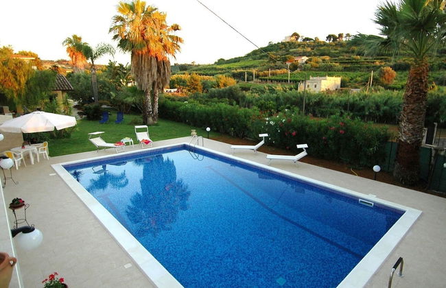 Holiday Home With Private Pool, Near the Beach - Foto 15