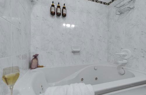 Game Themed Waterfront Fun at Easthaven - Foto 30