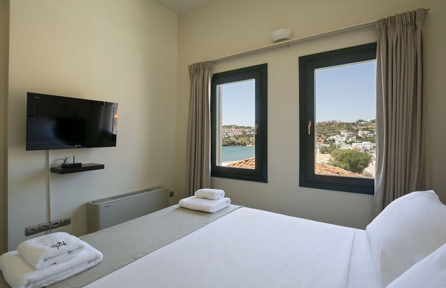 Krinos Suites Hotel - Photo 4