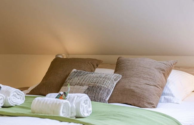 Rustic Family Holiday Home for up to 8 People Located in the Green of the Countryside - Foto 10