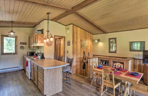 Creekside Rapid City Cabin with Deck on 30 Acres! - Foto 6