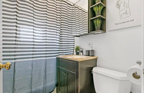 1BR Apartment in Rogers Park with King Bed - Lunt 2E - Foto 11