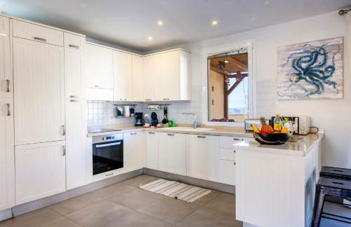 La Casa de Playa - piscina y jacuzzi a 50m del mar - Foto 23