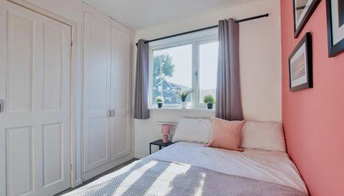 Cosy 2 bedroom flat, with parking & garden - Foto 5