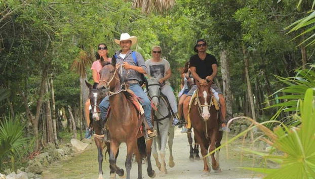 Tulum Horse Riding Tour + Maya Cenote Snorkelling - Foto 2