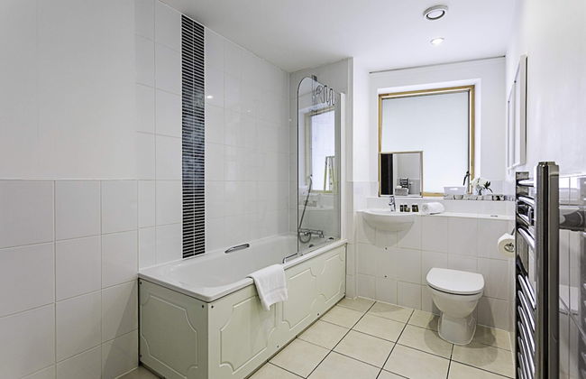 Trendy Queen's Park Apartment With Views Across London - Foto 15