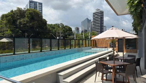 Studio para até 3 pessoas no centro de Belém, com vaga e psicina - Foto 3