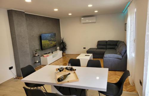 The Setting Sun - Photo 22