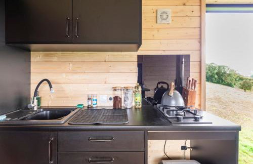 Romantic Off-Grid Cabin Views of Cotswolds - Foto 10