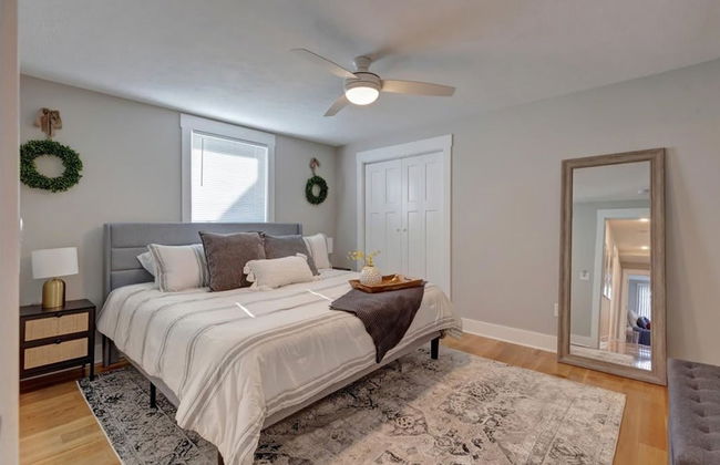 Fall Festivities - 4BR Home by IU Stadium Bloomington Bliss - Foto 27