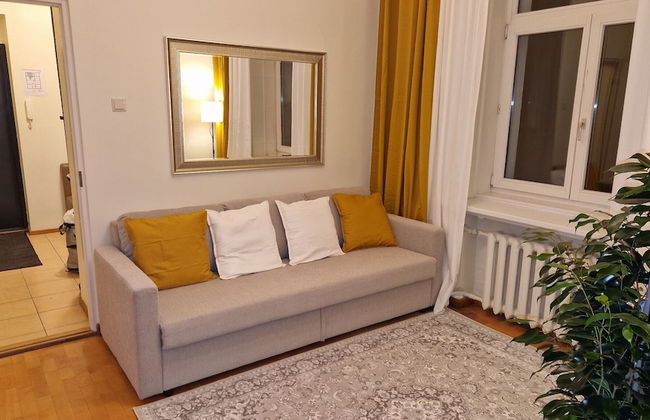 TyzenXL Luxury Vilnius Apartment - Photo 15