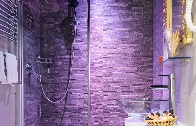 Vaticano Julia Luxury Rooms - Photo 37