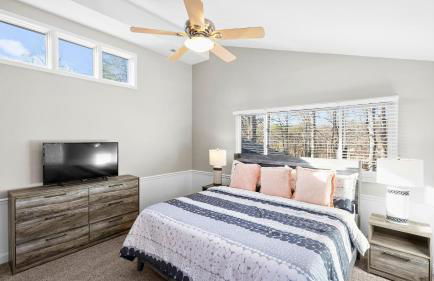 Sun Up, Sun Down by Avantstay Pool w/ Waterfall - Foto 74