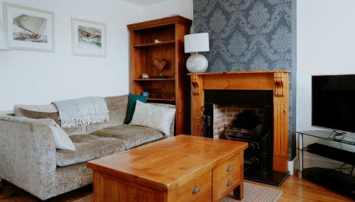 Horsham 3 Bed House With Garden - Foto 2