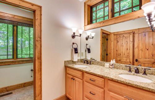 Luxe Trillium Home with Fire Pit, 5 Mi to Cashiers - Foto 20