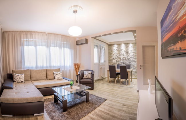 Feel Belgrade Downtown Apartment - Foto 1